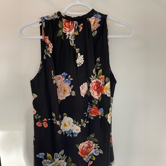 100% Silk Floral Shirt - Picture 2 of 3